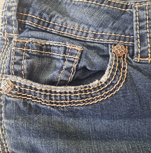 Silver Jeans Co. Suki Surplus Capri Women’s W30 - Picture 3 of 10